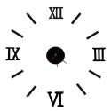 Zegar ścienny z cyframi rzymskimi